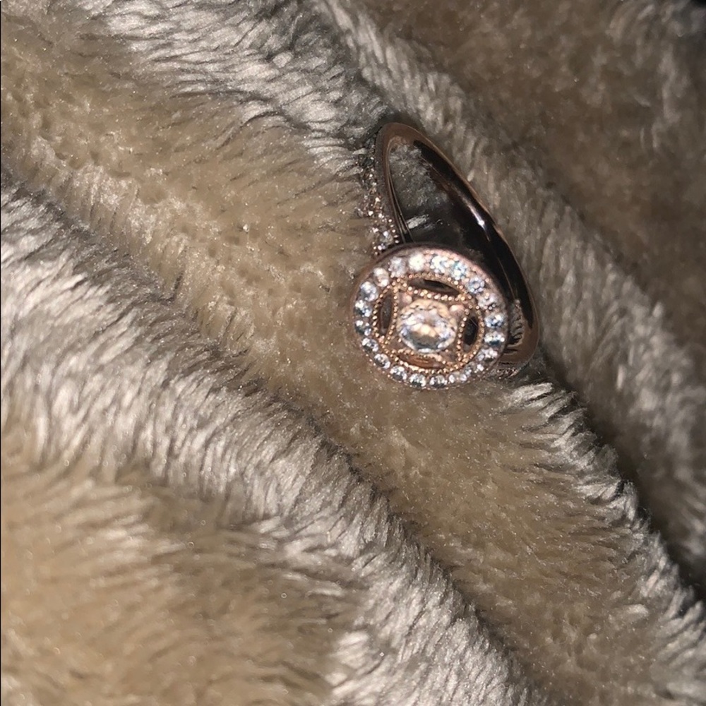 A Pandora ring - Picture 2 of 2